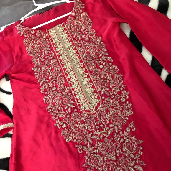 Limelight Tops - Pakistani Silk Kurta w/ embroidery Limelight